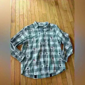 casey and max Button Shirt Blouse Women’s Large Plaid Sparkly Embroidered Santa